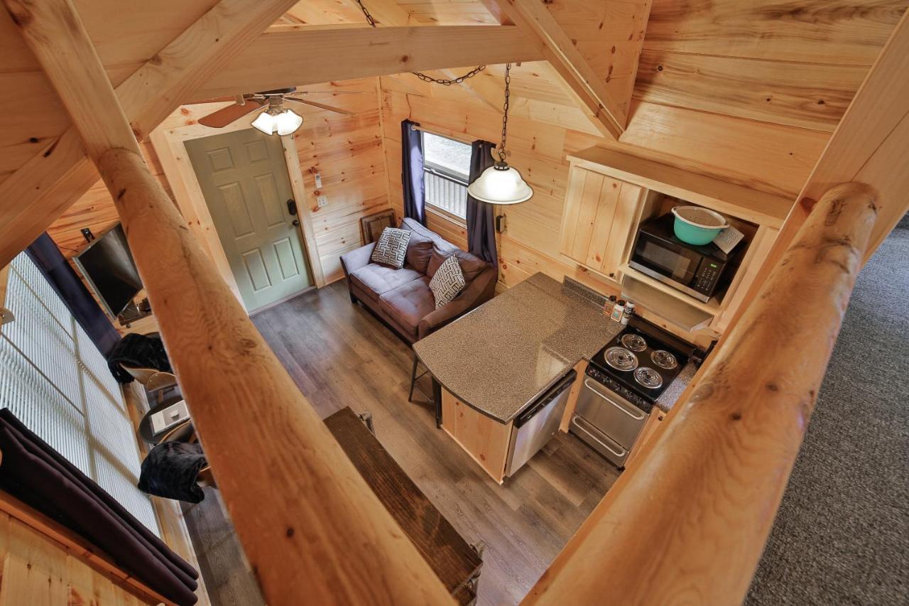 Thomas Cabin Forest Tiny Cabin With Hot Tub Chattanooga Eksteriør billede