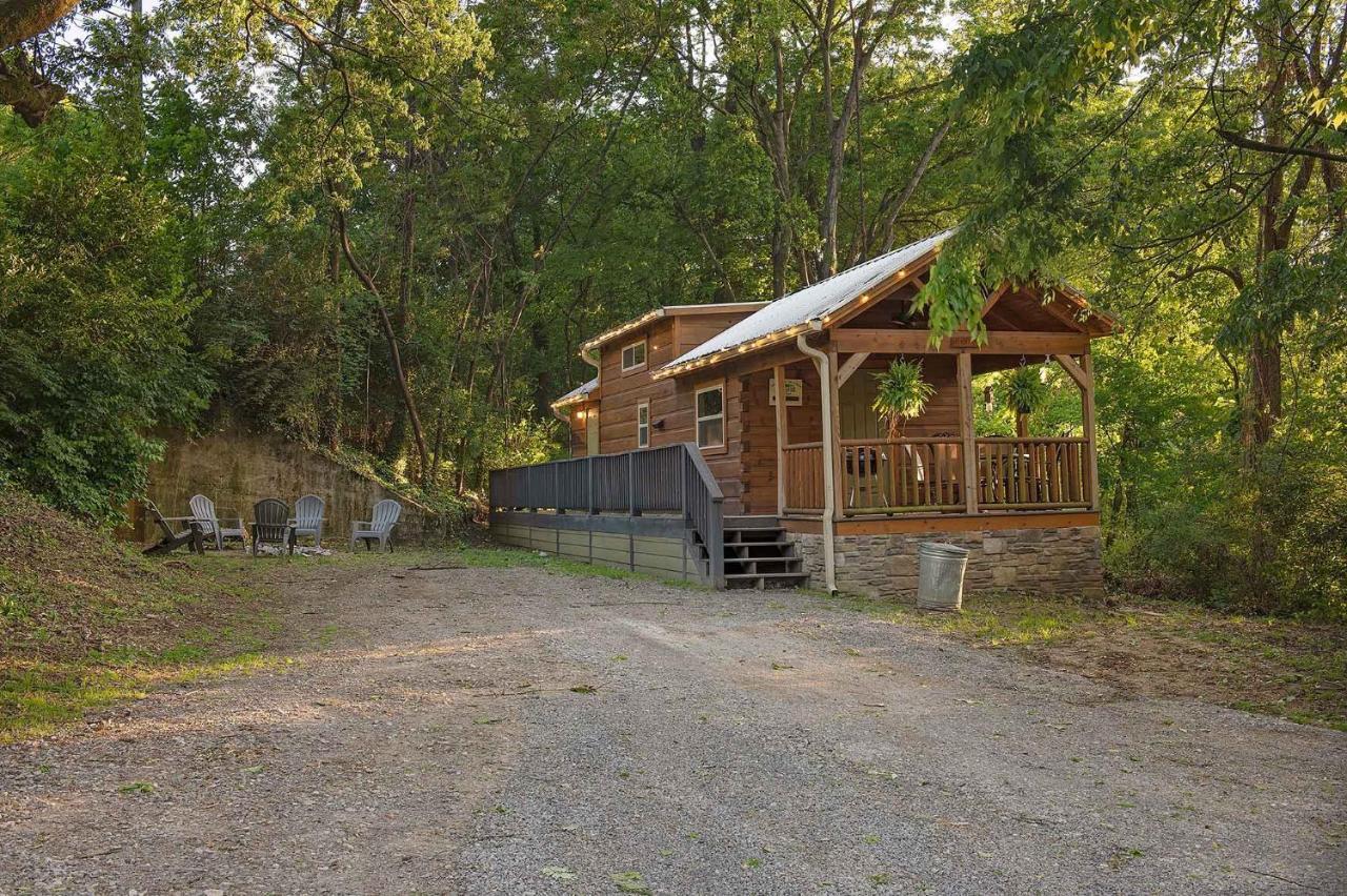 Thomas Cabin Forest Tiny Cabin With Hot Tub Chattanooga Eksteriør billede