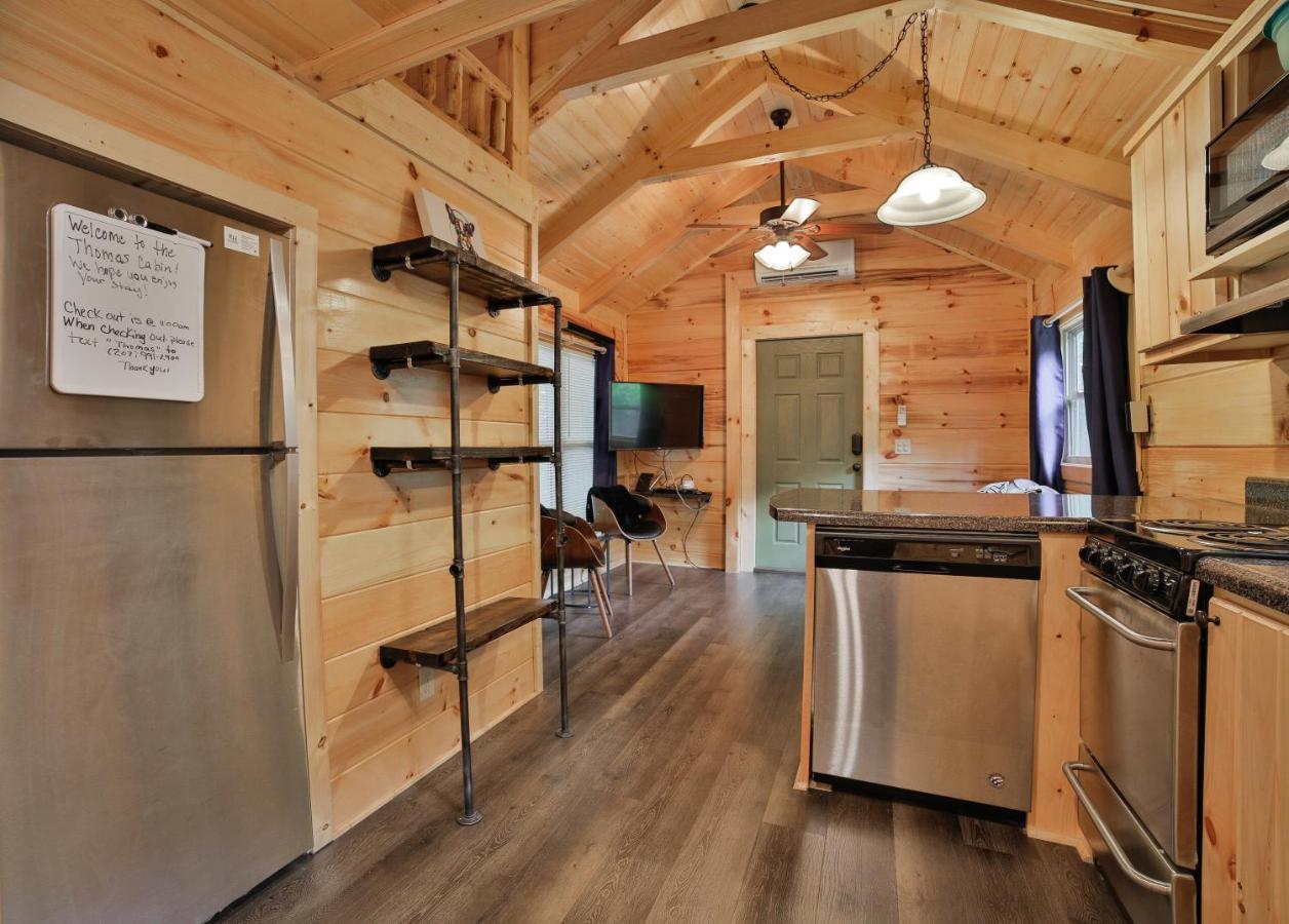 Thomas Cabin Forest Tiny Cabin With Hot Tub Chattanooga Eksteriør billede