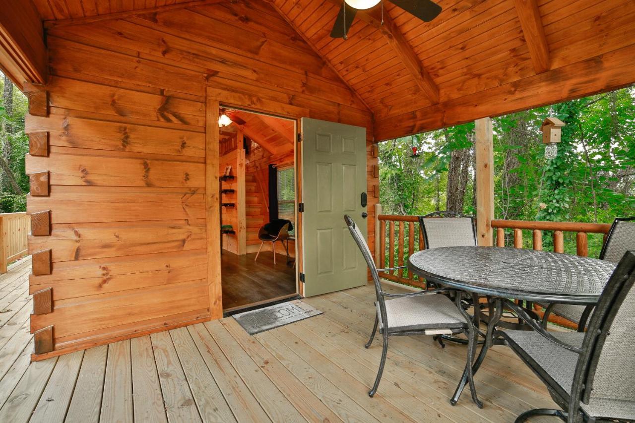 Thomas Cabin Forest Tiny Cabin With Hot Tub Chattanooga Eksteriør billede